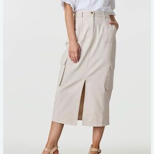 Elegant Cream Midi Skirt with Pockets
